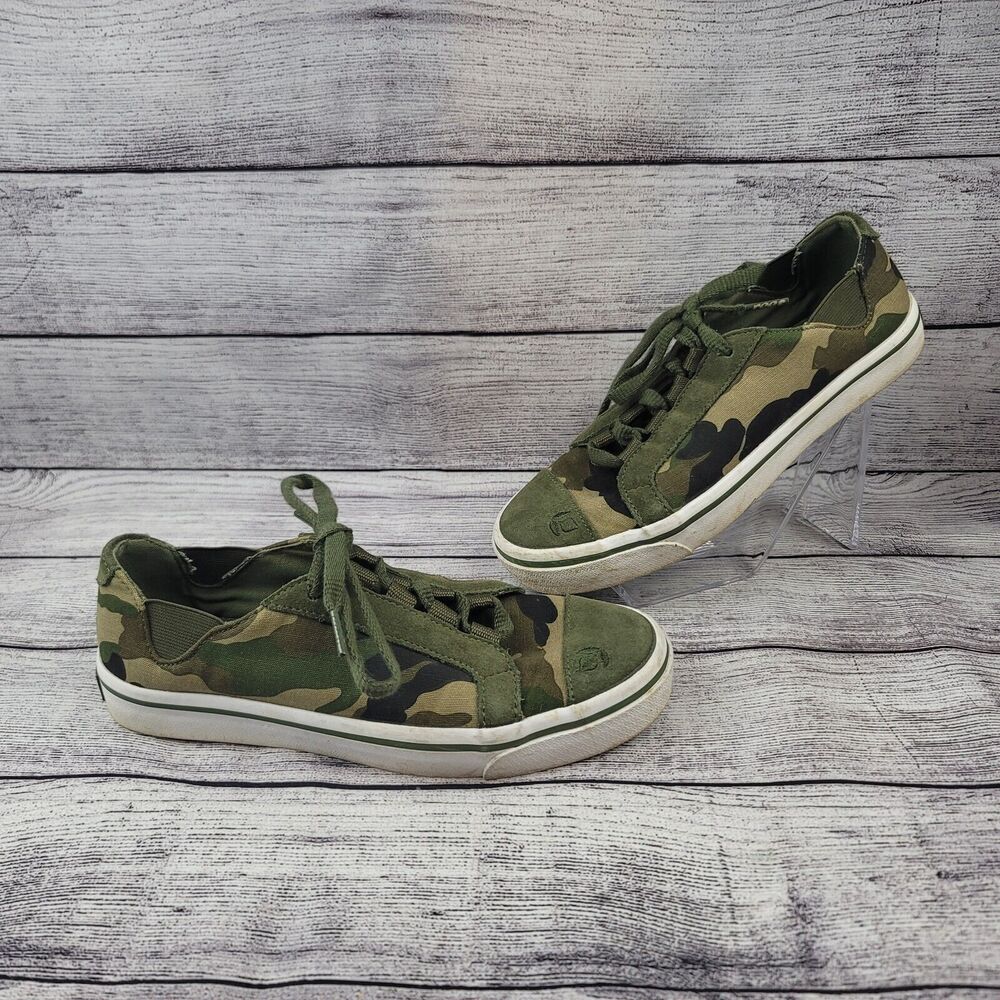 Reef Camo Sneakers Size 6 Style 8048 Pada